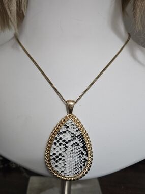 Gold Teardrop Pendant Necklace with Black & White Snake-Print Inlay
